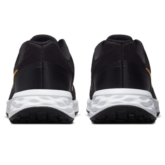 Nike Revolution 6